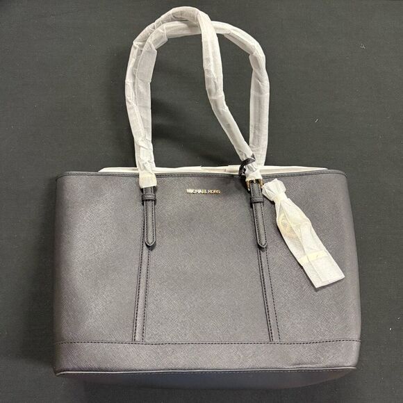New Michael Kors Black Jet Set Travel Large Saffiano Leather Tote Bag - Picture 1 of 9